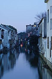 满屏弹珠无限连击！ 《弹珠地狱洛坎塔》体验版今日上线